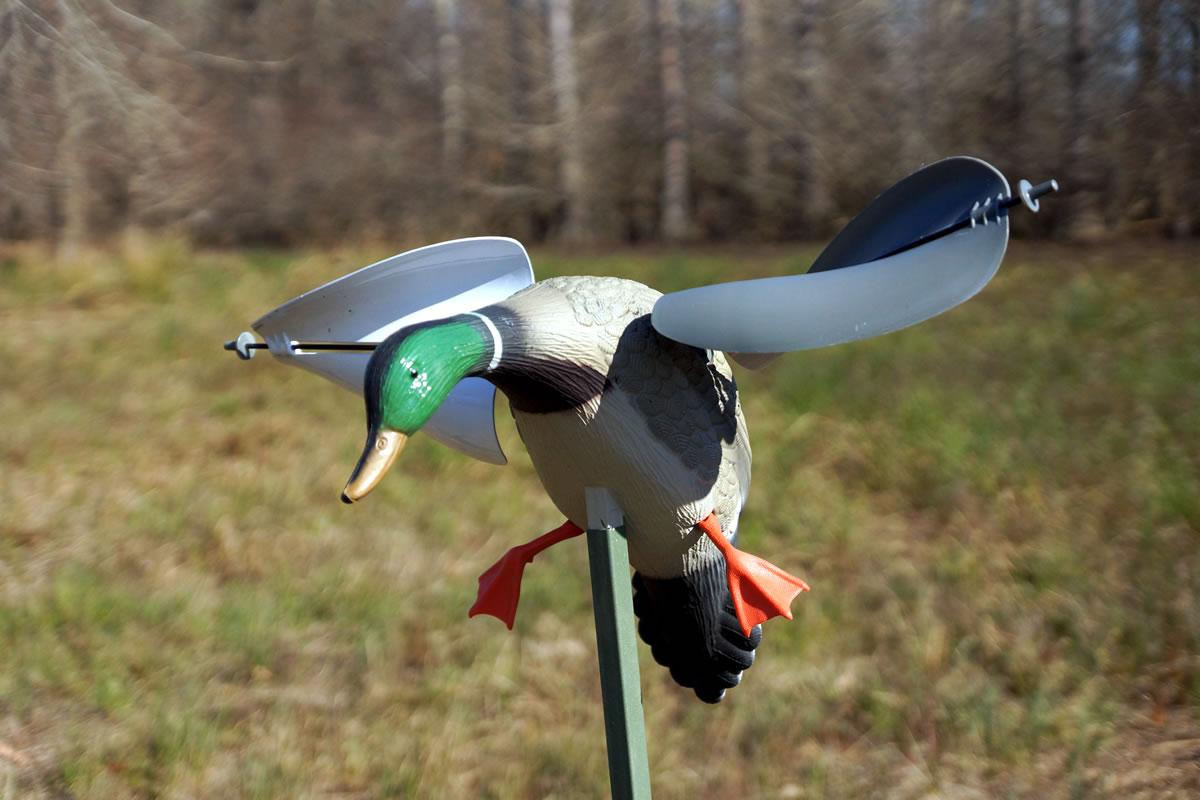 MOJO MOTORIZED CROW RAVEN SPINNING WING DECOY WITH MAGNETIC WINGS HW2402 